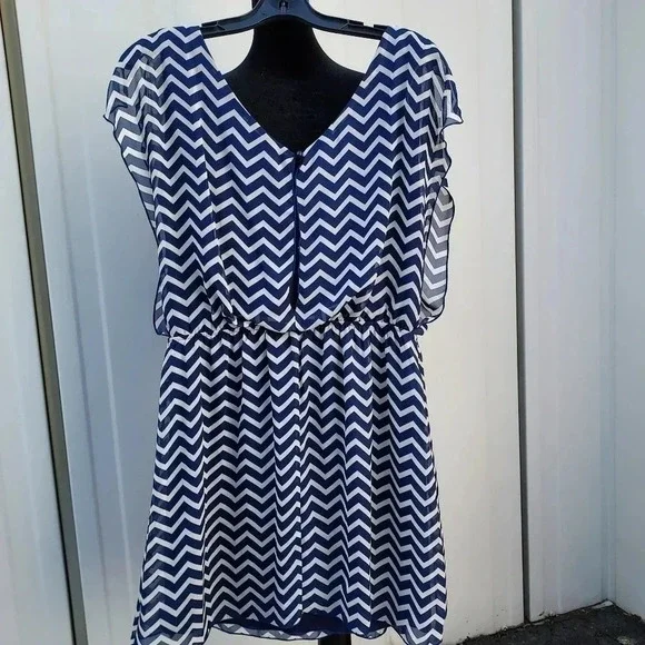 Speechless Womens Blue & White Chevron Dress Size XL. - Picture 3 of 11